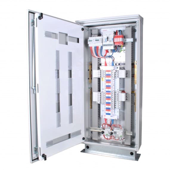 DISTRIBUTION BOARDS ARE EASY TO INTEGRATE Industry Update